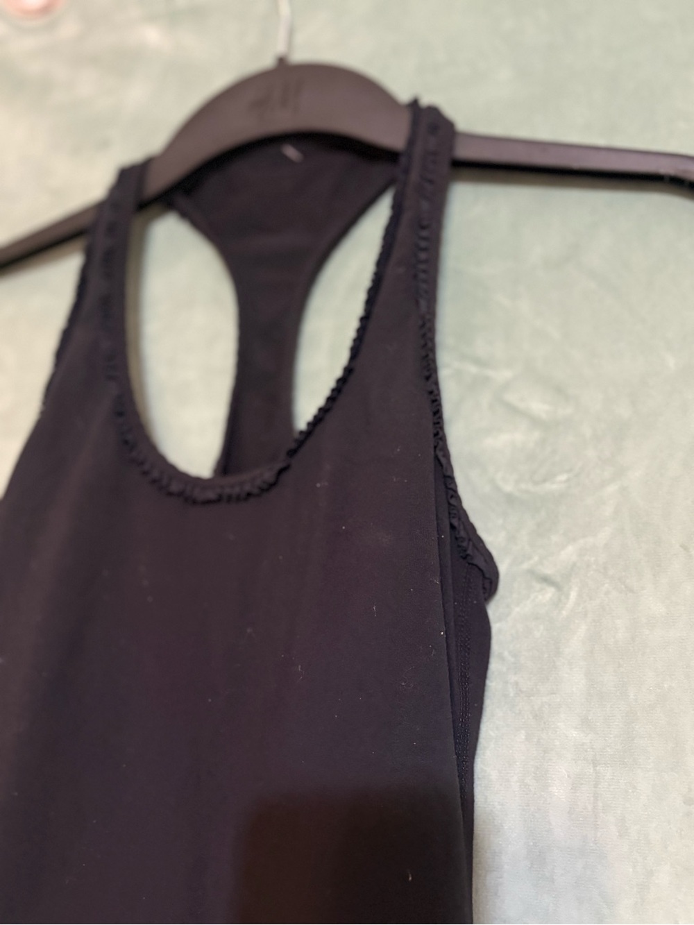 Lululemon Ruffle Trim Black Racerback Tank Top šµ - Picture 3 of 6